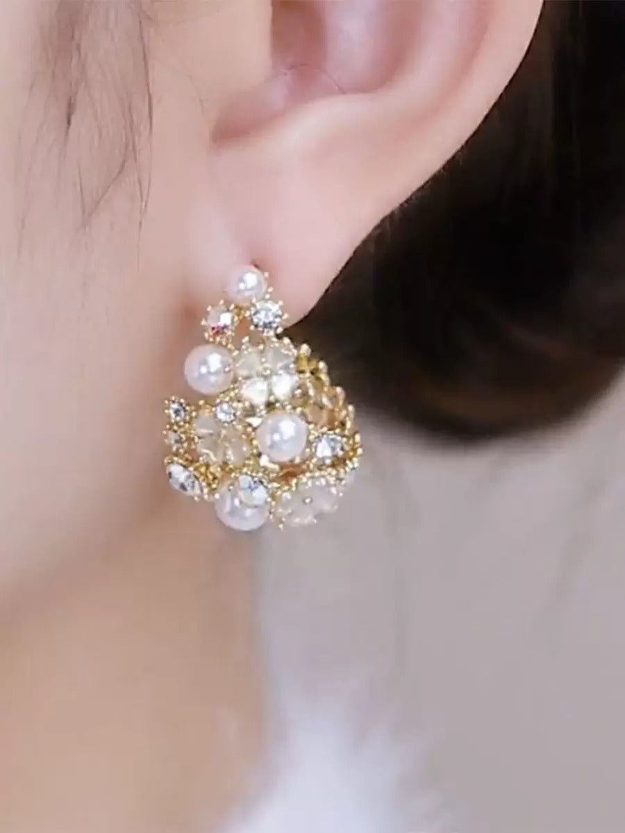 Trendy flower zircon earrings(18k gold plated)