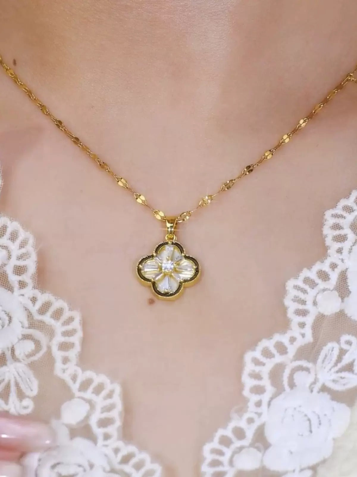 Modern Clover Diamond zircon necklace(24K GOLD PLATED)