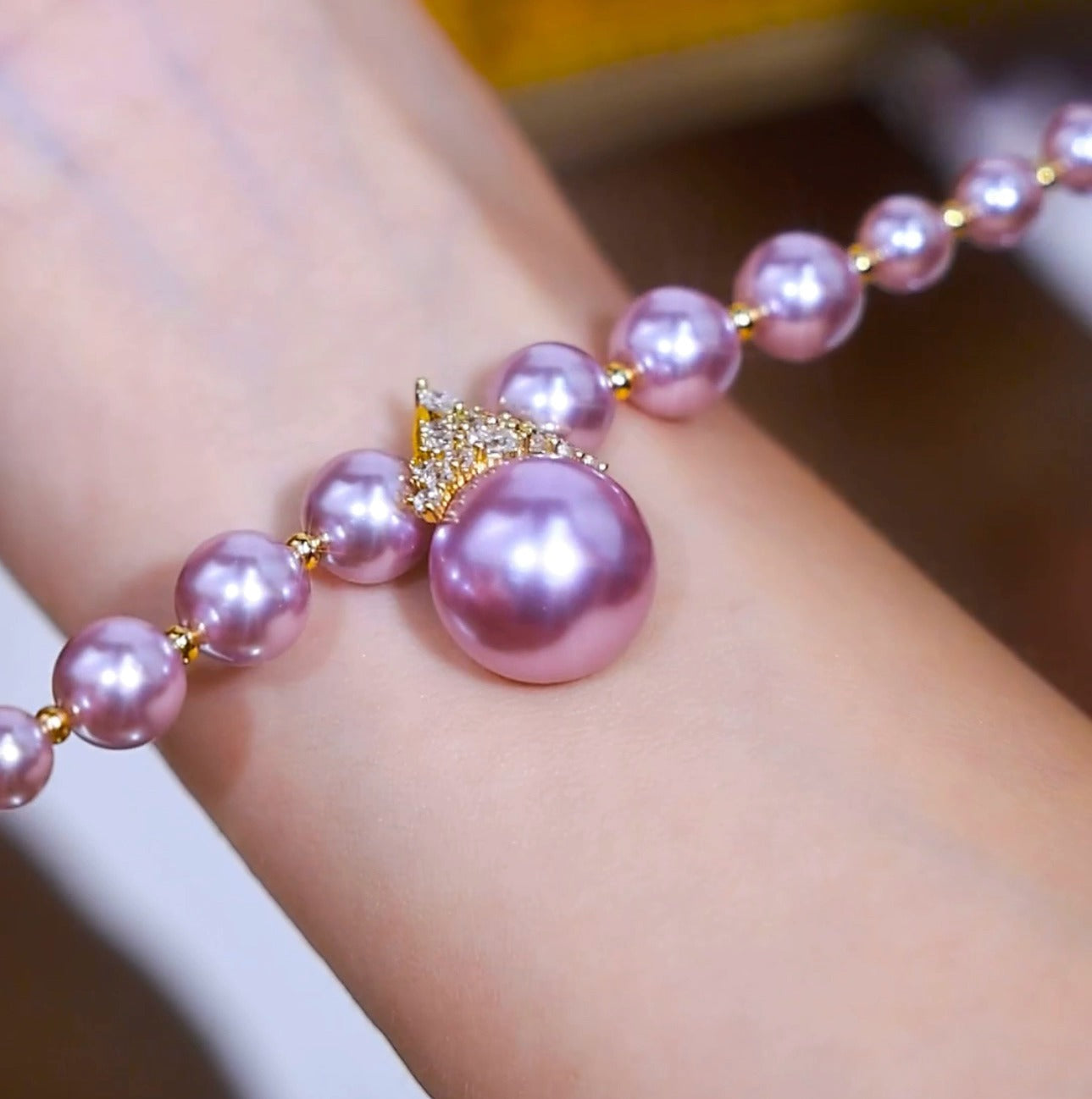 Purple pearl bracelet