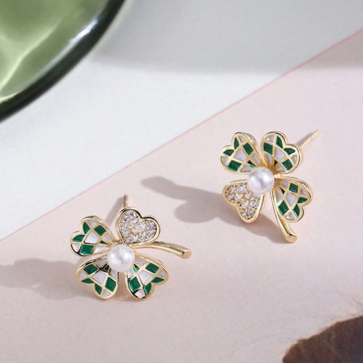 trendy four-leaf clover earrings