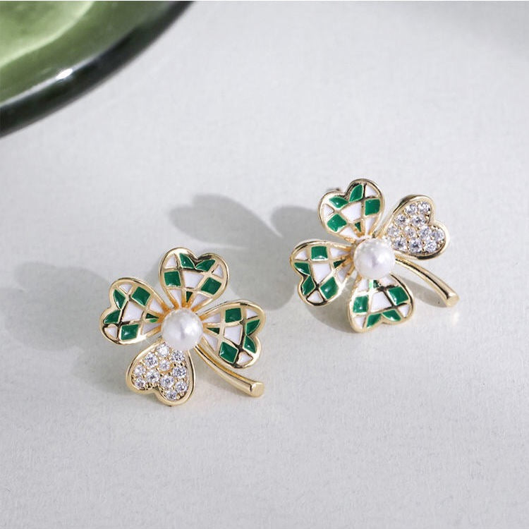 trendy four-leaf clover earrings