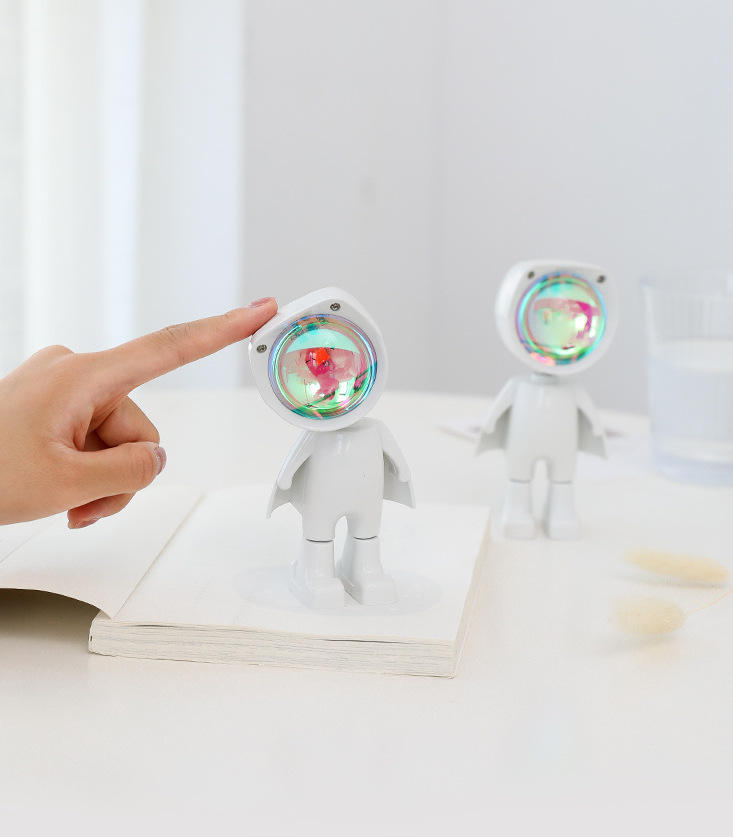 Astronaut Robot Sunset Projector Lamp